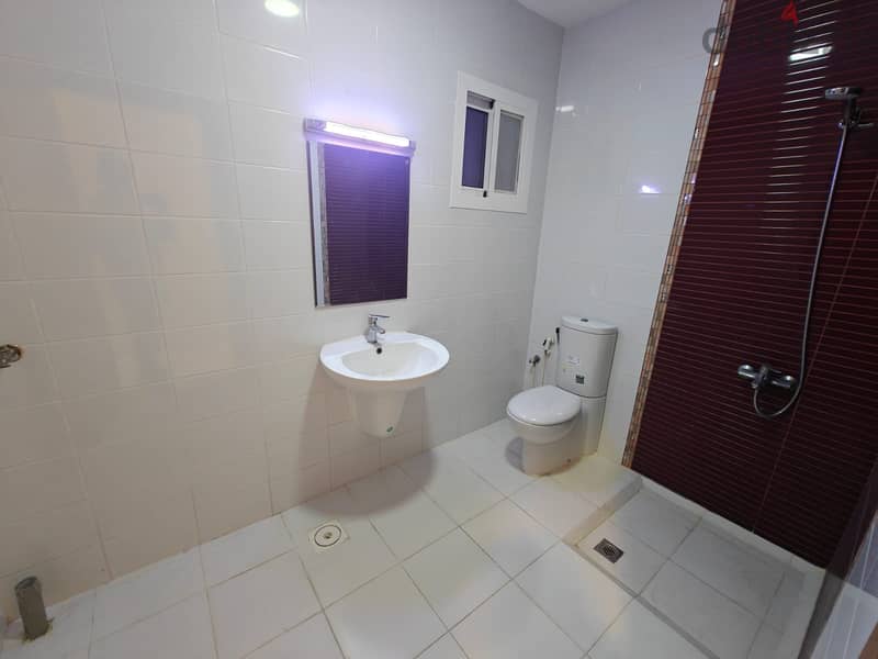 Flat for rent-Janabya 6