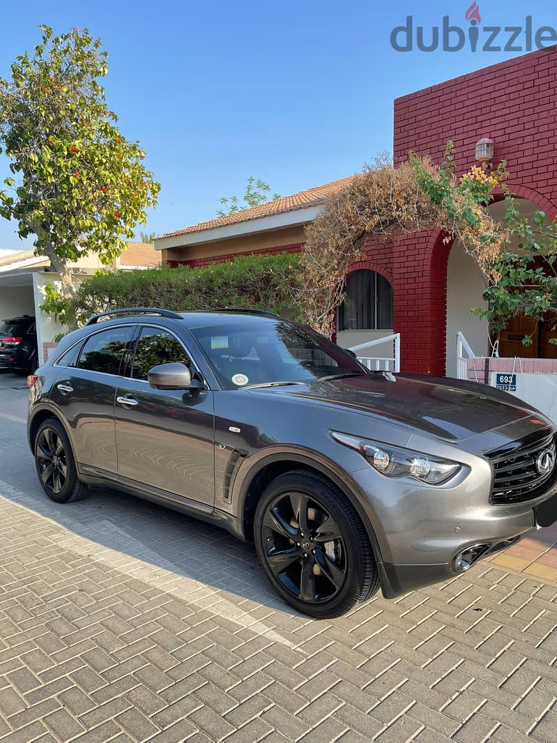 Infiniti QX70 2016 Sports Model 1