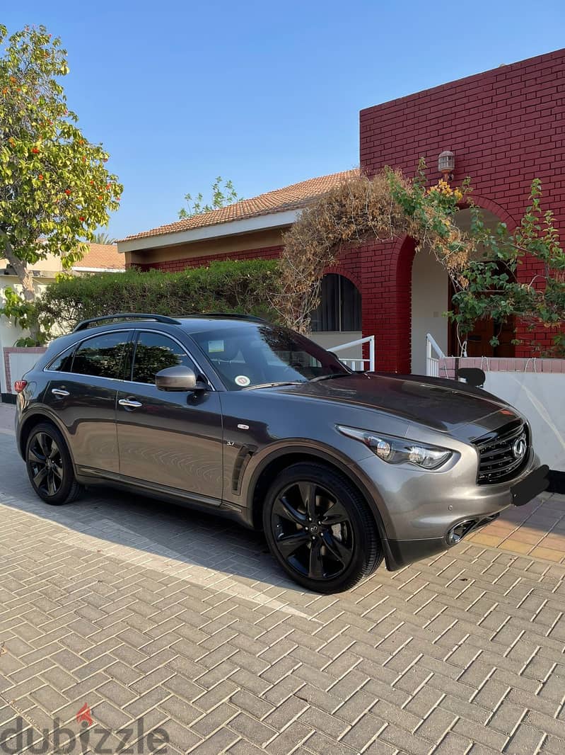 Infiniti QX70 2016 Sports Model 2