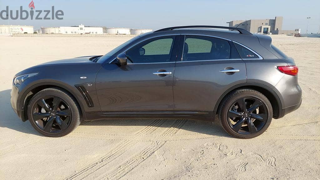 Infiniti QX70 2016 Sports Model 6