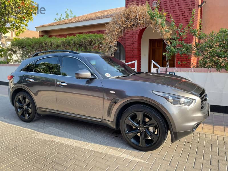 Infiniti QX70 2016 Sports Model 9