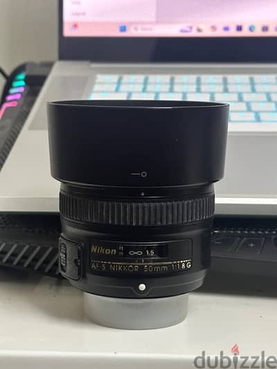 Nikon 50mm 1.8G Lens with Hood