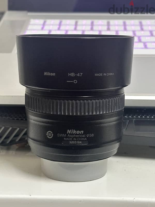 Nikon 50mm 1.8G Lens with Hood 1