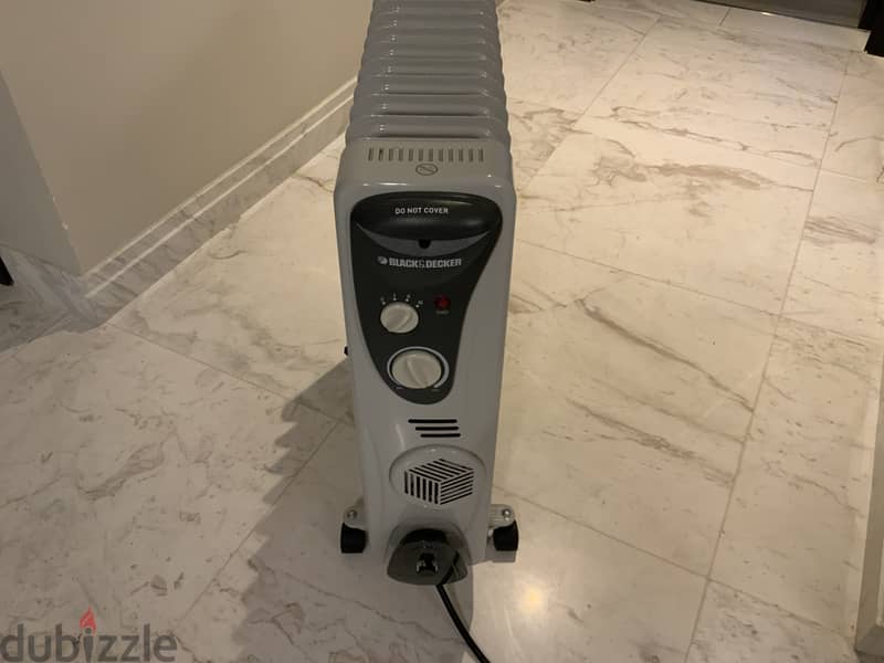 Black & Decker 13 Fins Oil Radiator Room Heater with Fan 1