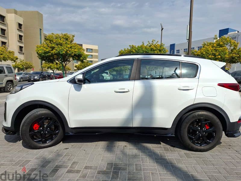 Kia Sportage model 2022 Bahrain Agency 29km only 7