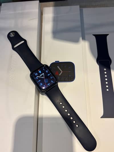 APPLE WATCH SERIES 6 like new