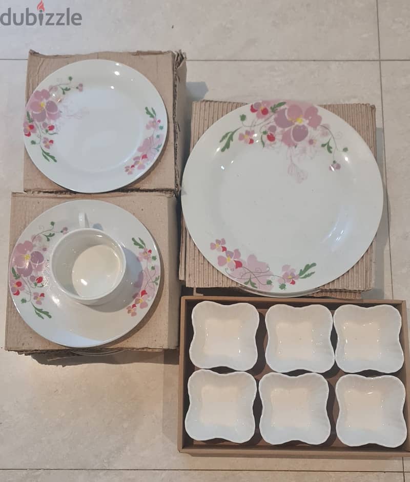 Excellent Dinner Set for sale - New 0