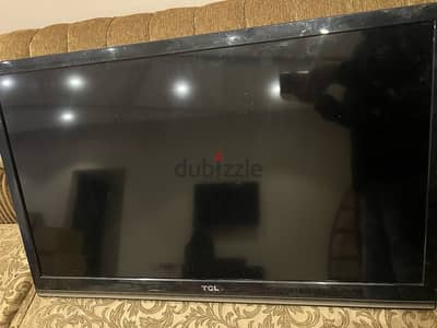 TCL television 42’ for sale