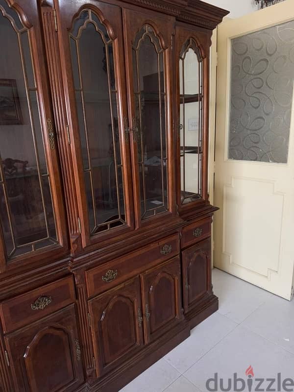 Showcase cabinet for sale 3