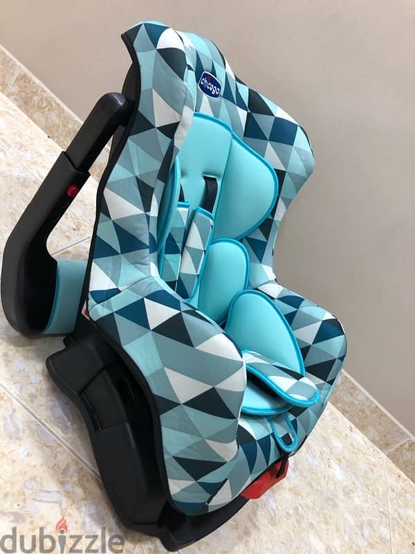 للبيع كرسي سيارة بسعر نار…For sale, a car seat in excellent condition 8