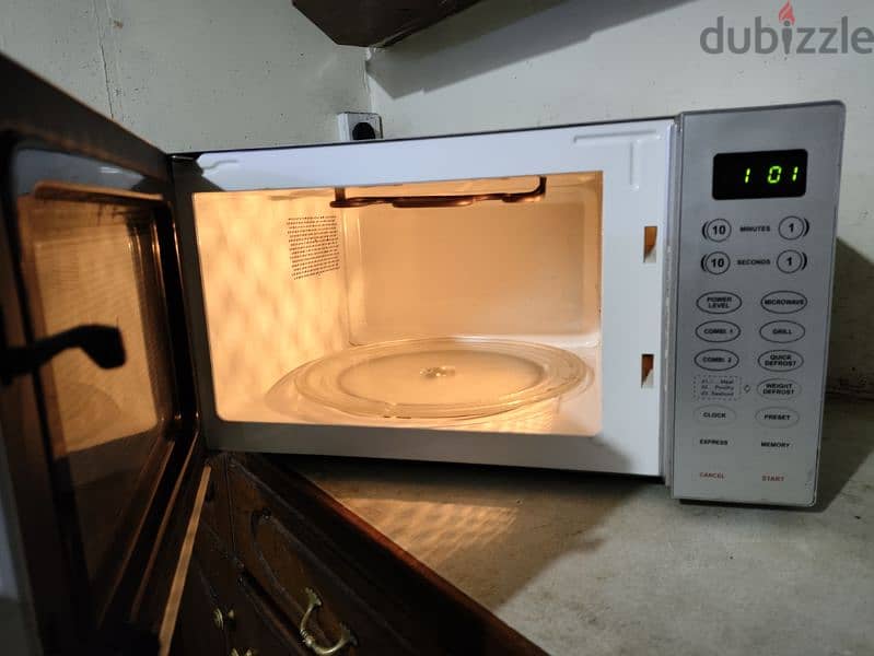 OVEN MICROWAVE FOR SALE 1