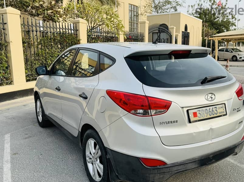 Hyundai Tucson 2011 2.4 1