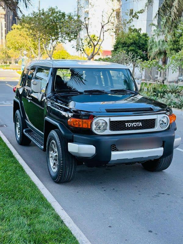 Toyota FJ Cruiser Year-2013.1 Year Passing & insurance till Jan-2026 13