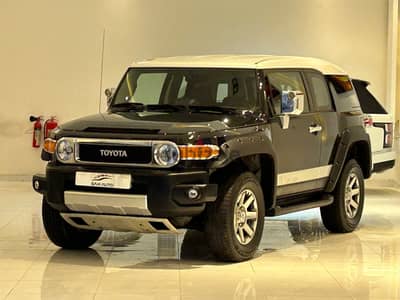 Toyota FJ Cruiser 2010 model FOR SALE