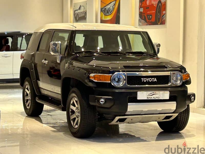 Toyota FJ Cruiser 2010 model FOR SALE 1