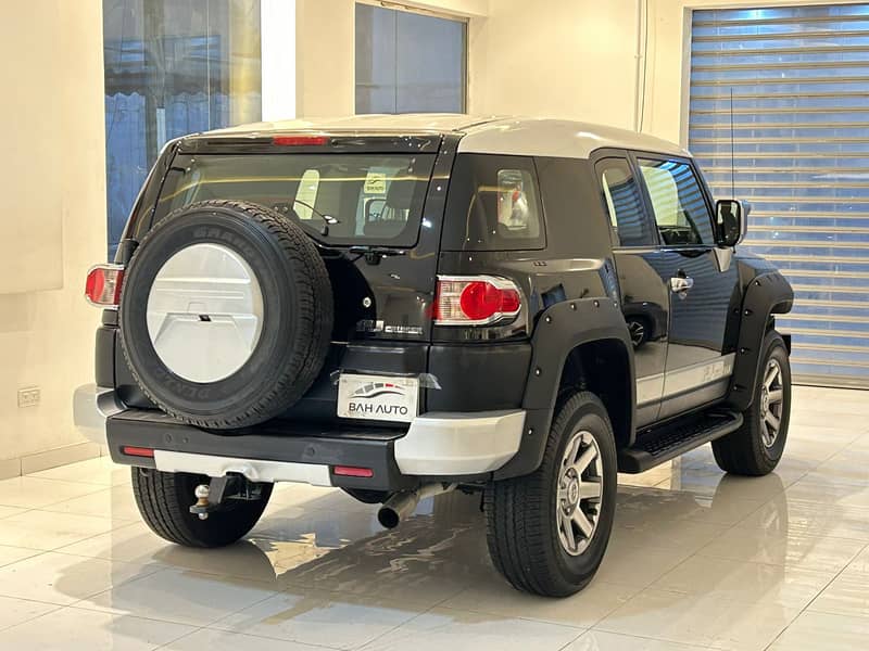 Toyota FJ Cruiser 2010 model FOR SALE 6