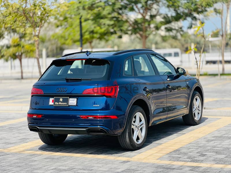 Audi Q5 QUATTRO S LINE 2023 MODEL(UNDER WARRANTY,FREE SERVICE PACKAGE, 5