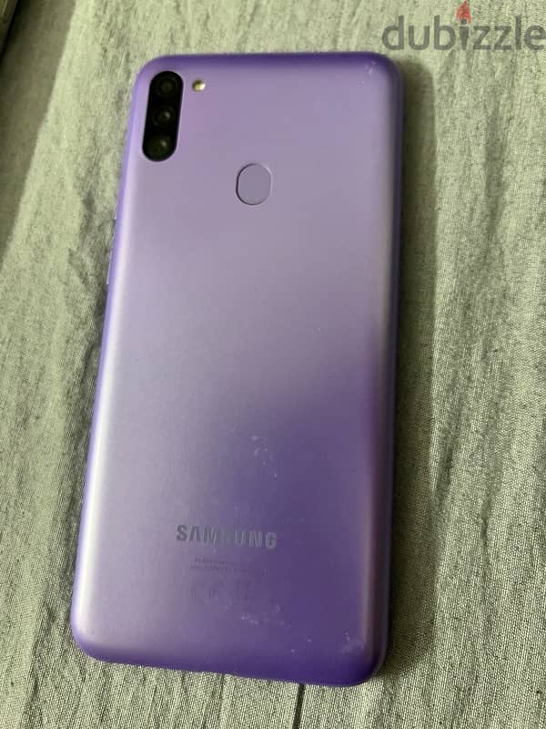 Samsung M11 4