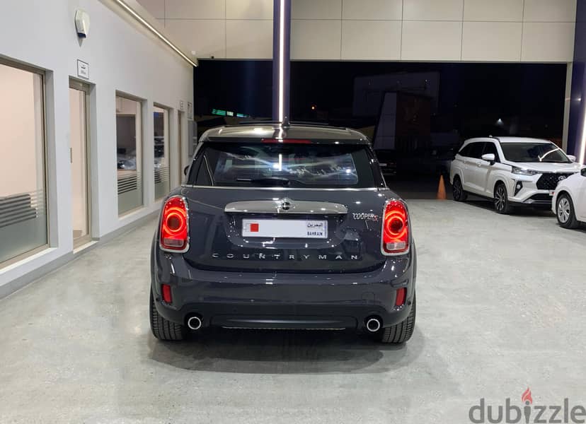 MINI Cooper Countryman 4