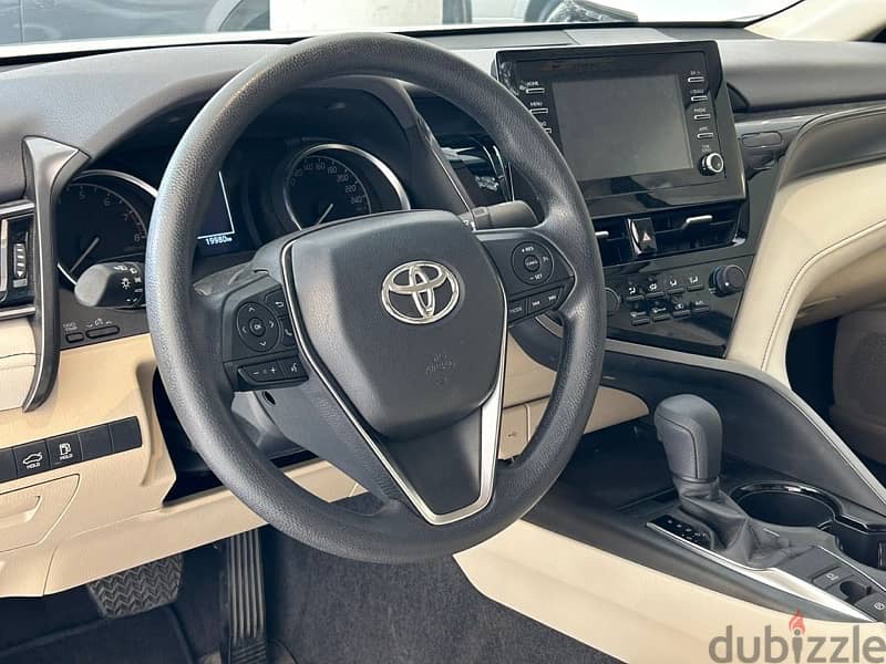 Toyota Camry LE 2024 model low km running CAR FOR SALE 2