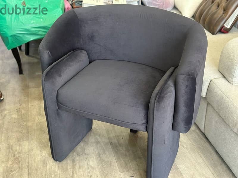 Round Luxury Chair 1