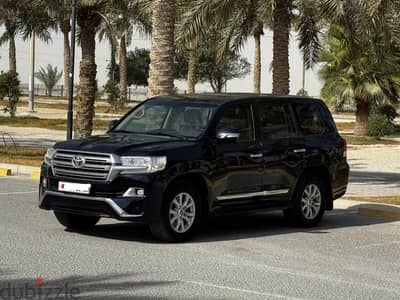 Toyota Land Cruiser 2017 GXR BLUE