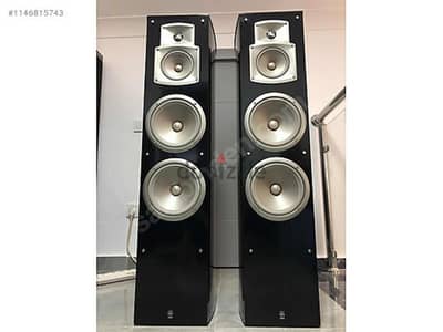 Yamaha NS 777 high power tower speakers for sale same new condition