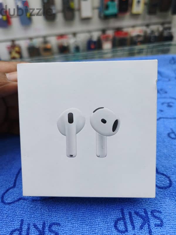 airpods 4 good condition only 2 day use full warranty 1