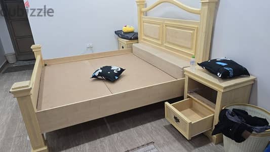 king size bed and 2 bed side table