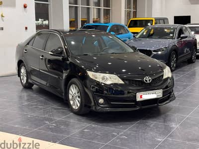 Toyota Camry GLX 2012 Black