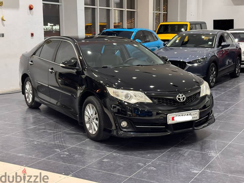 Toyota Camry GLX 2012 Black 0