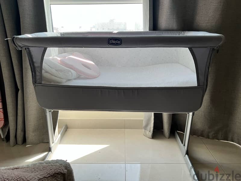 chicco baby crib 1