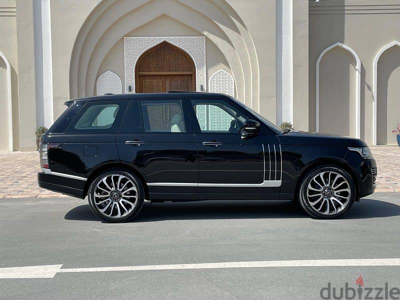 2016 model Range Rover Vogue Supercharge 2