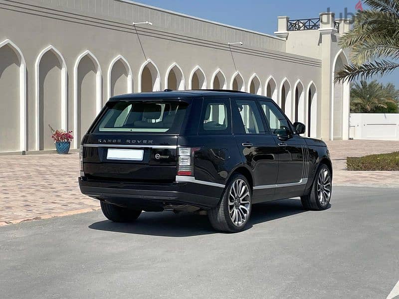 2016 model Range Rover Vogue Supercharge 4