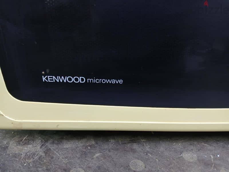 KENWOOD 28LITRE MICROWAVE 2