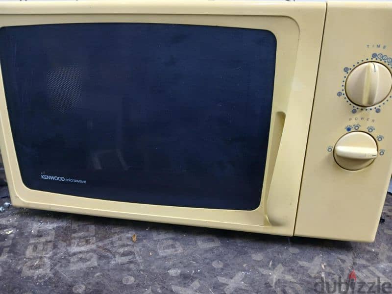 KENWOOD 28LITRE MICROWAVE 4