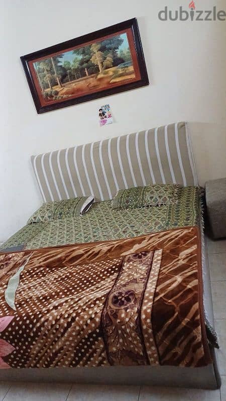 Room for small family or executive person who 1