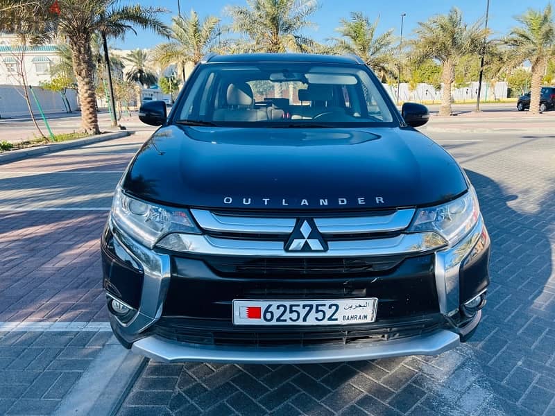 Mitsubishi Outlander 2018 7-Seater 4WD 1