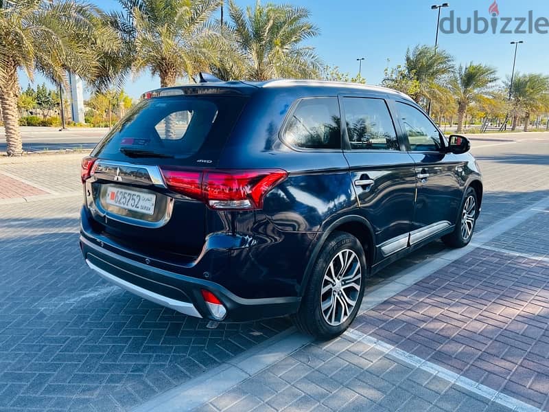 Mitsubishi Outlander 2018 7-Seater 4WD 3