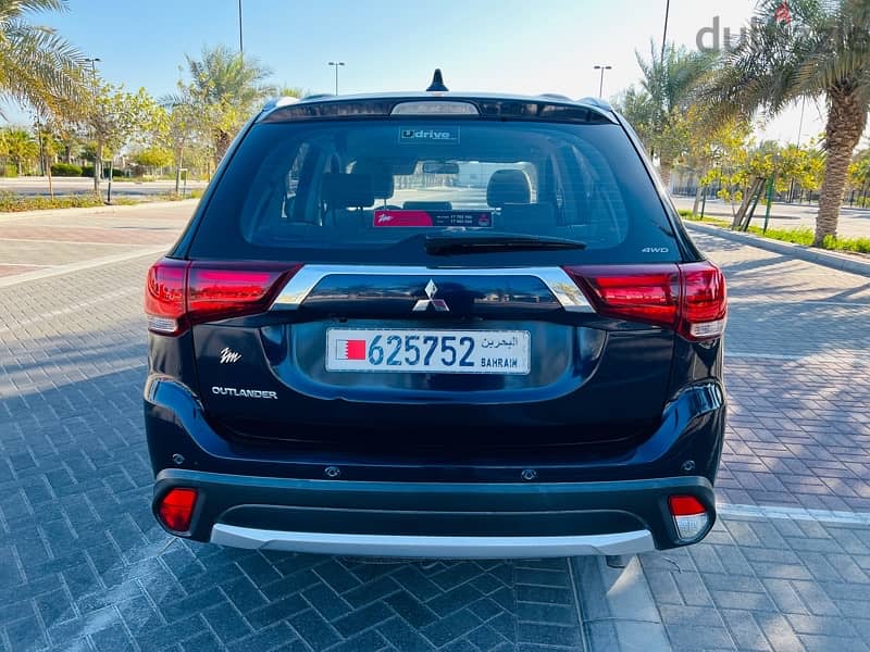 Mitsubishi Outlander 2018 7-Seater 4WD 4