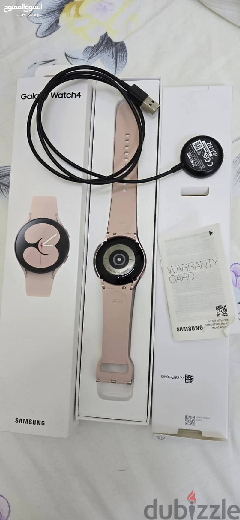 Selling my SAMSUNG GALAXY 4 SMART WATCH (40mm) 1