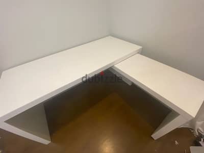 MALM IKEA Desk