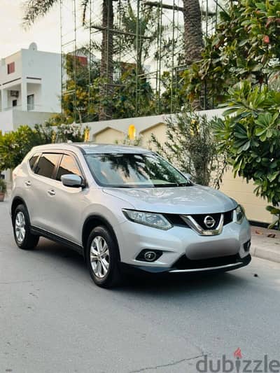 Nissan X-Trail 2016 model. Excellent condition car in very well mainta