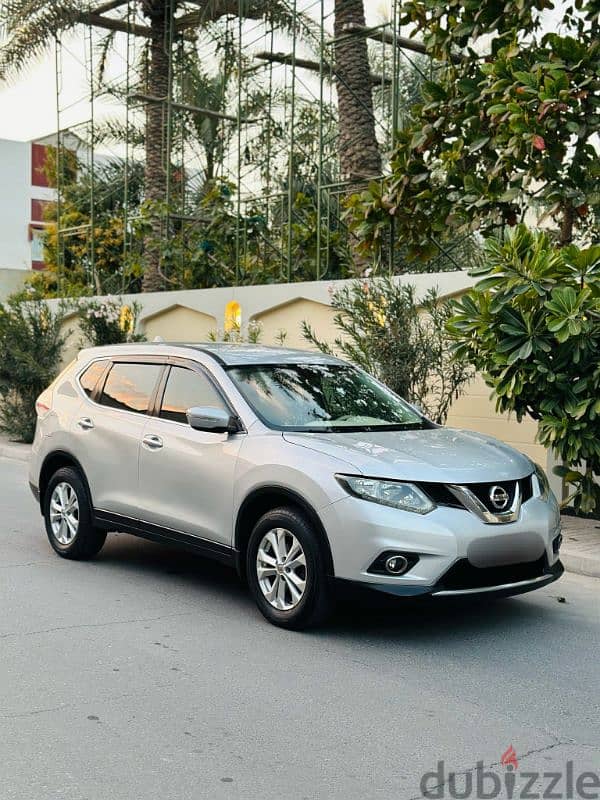 Nissan X-Trail 2016 model. Excellent condition car in very well mainta 2