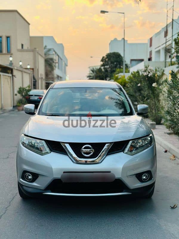 Nissan X-Trail 2016 model. Excellent condition car in very well mainta 5