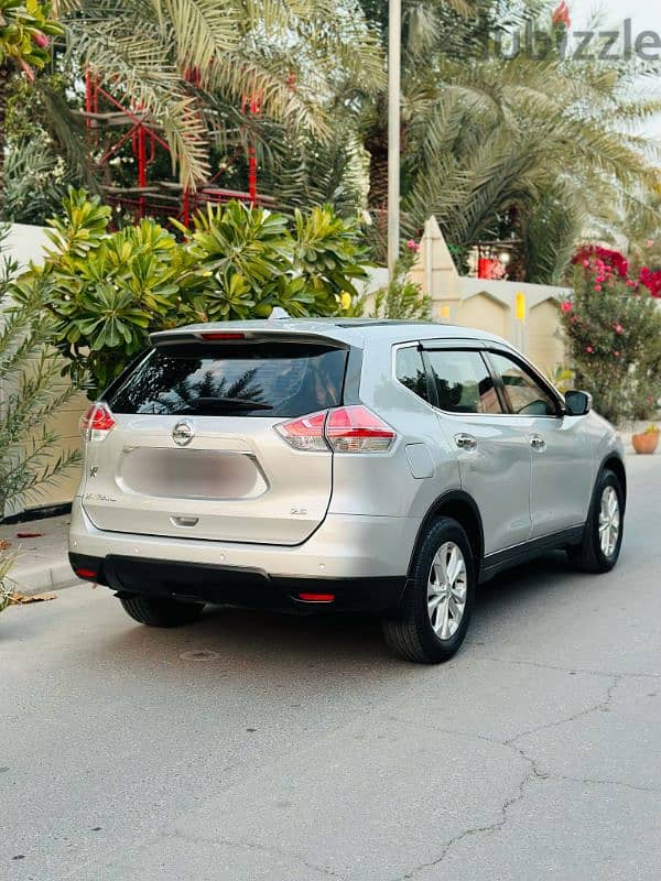 Nissan X-Trail 2016 model. Excellent condition car in very well mainta 7