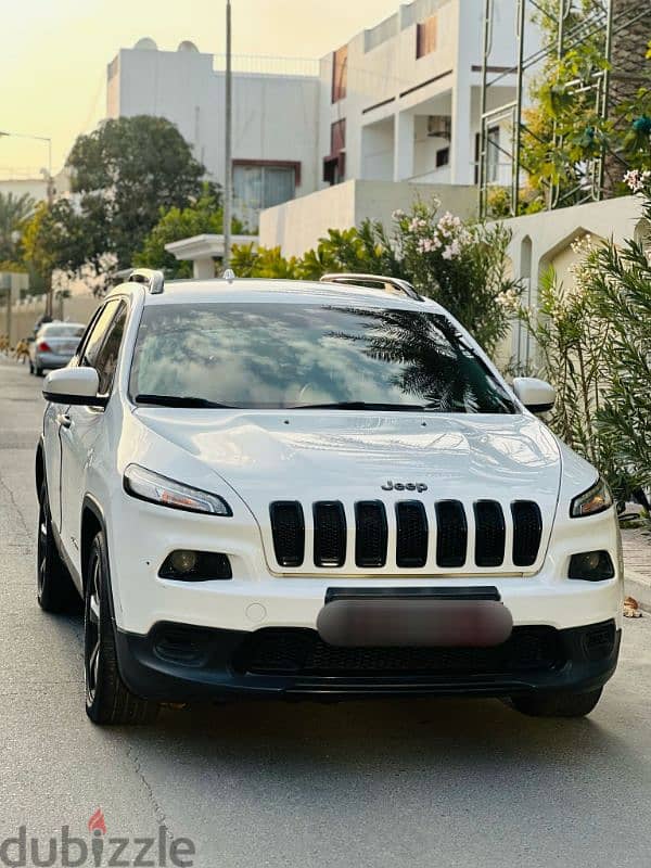 Jeep Cherokee 2017. Single owner used car in Excellent condition 5