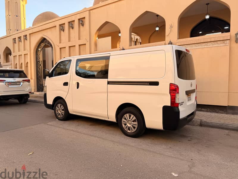 Nissan Urvan 2015 | EXCELLENT CONDITION | WHITE 3