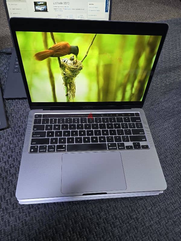 Apple MacBook Pro 2022 M2 1