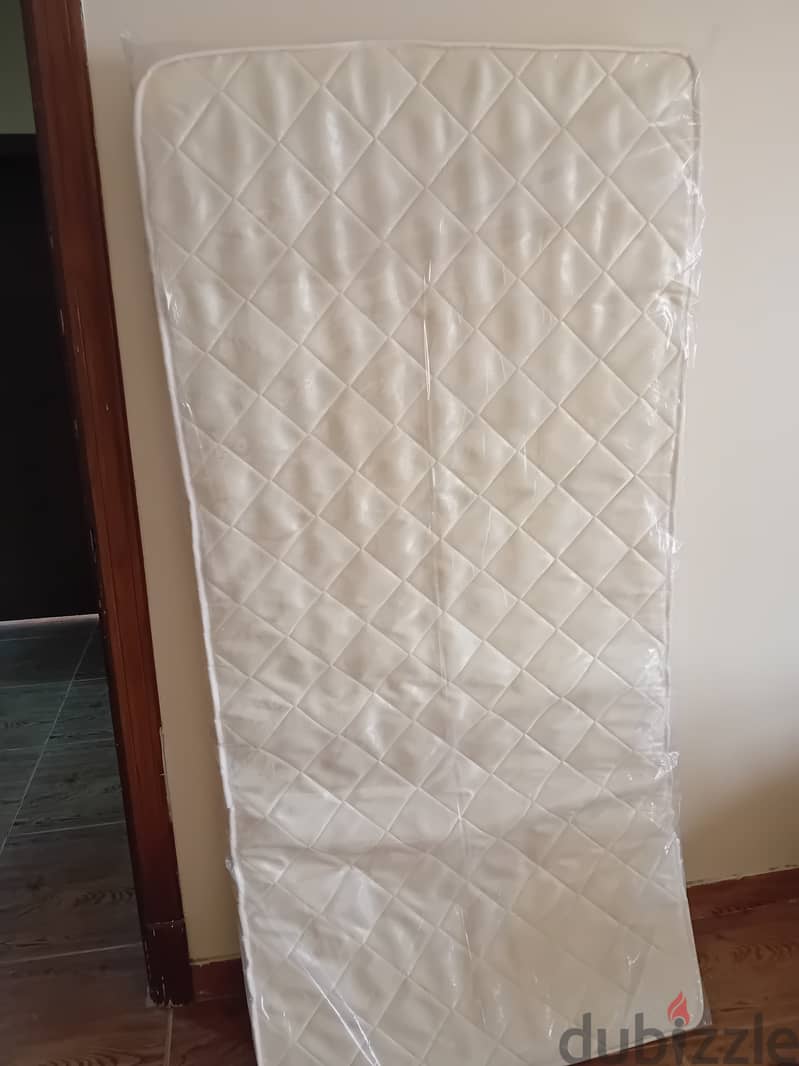 Like-New Bed Mattress for Sale – Only Used for 1 Week! 0